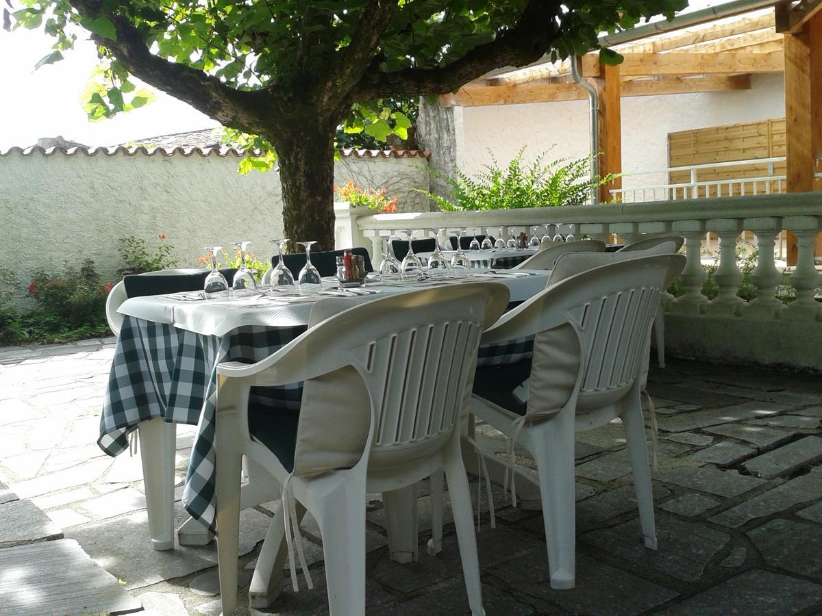 Le Baudilois Hotel Pont-de-Larn Kültér fotó